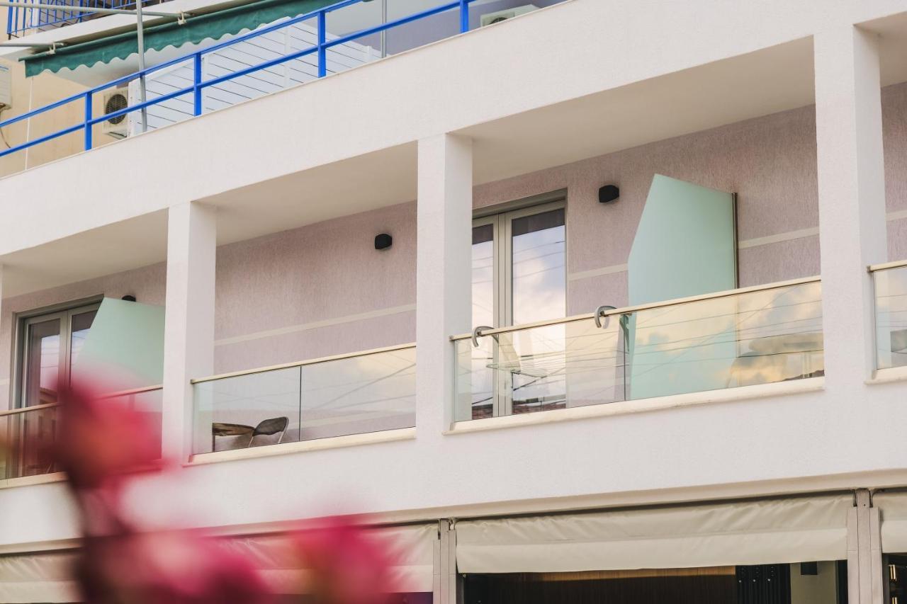 Fori'S Rooms Himare Exterior photo